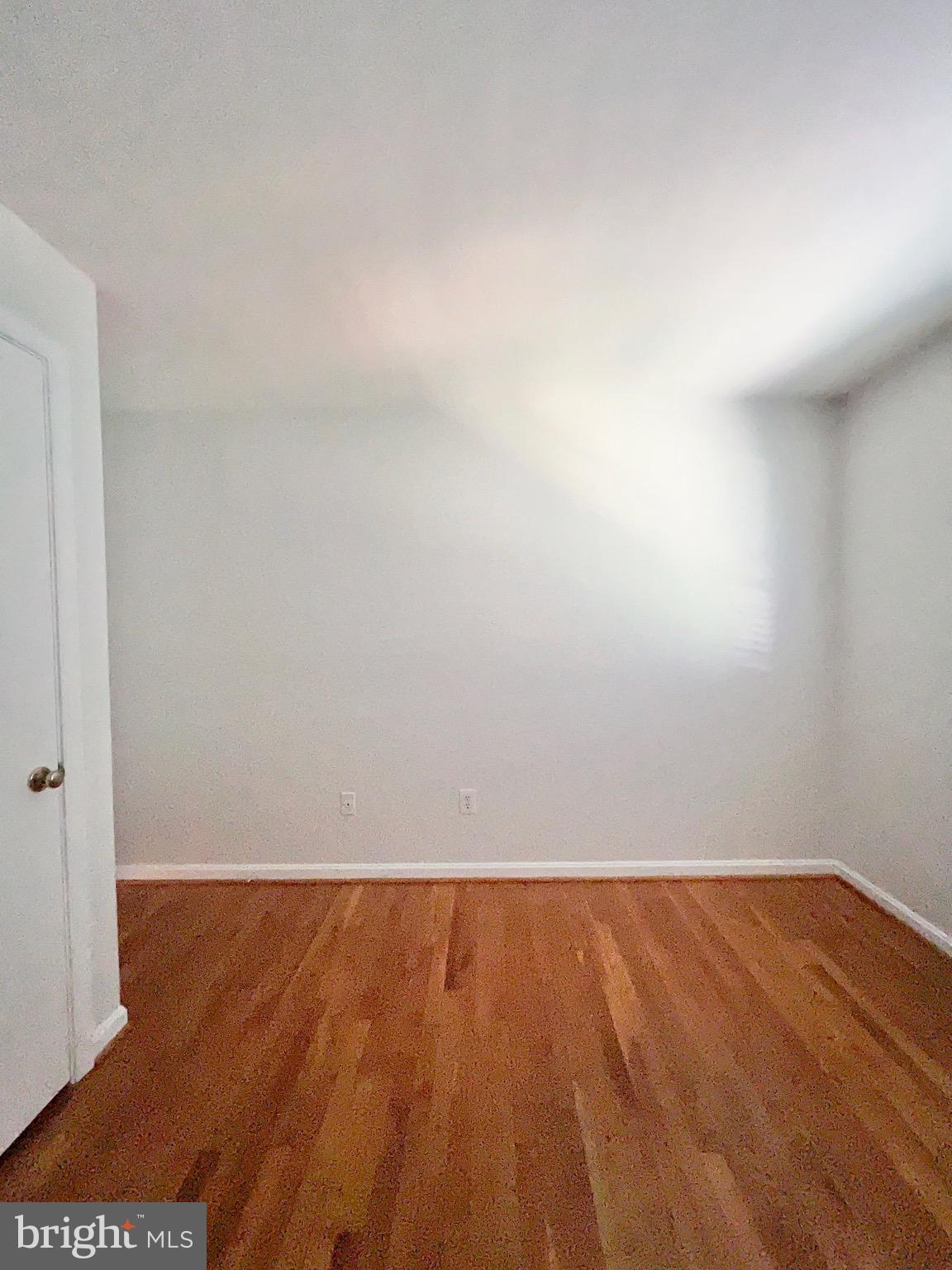 1556 BRUTON COURT