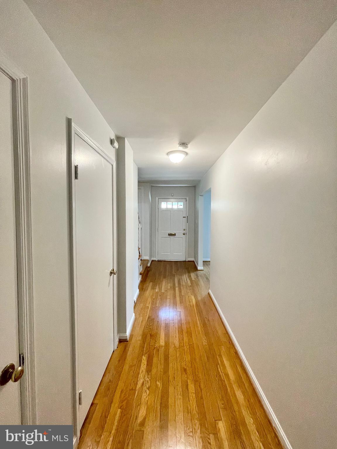 1556 BRUTON COURT