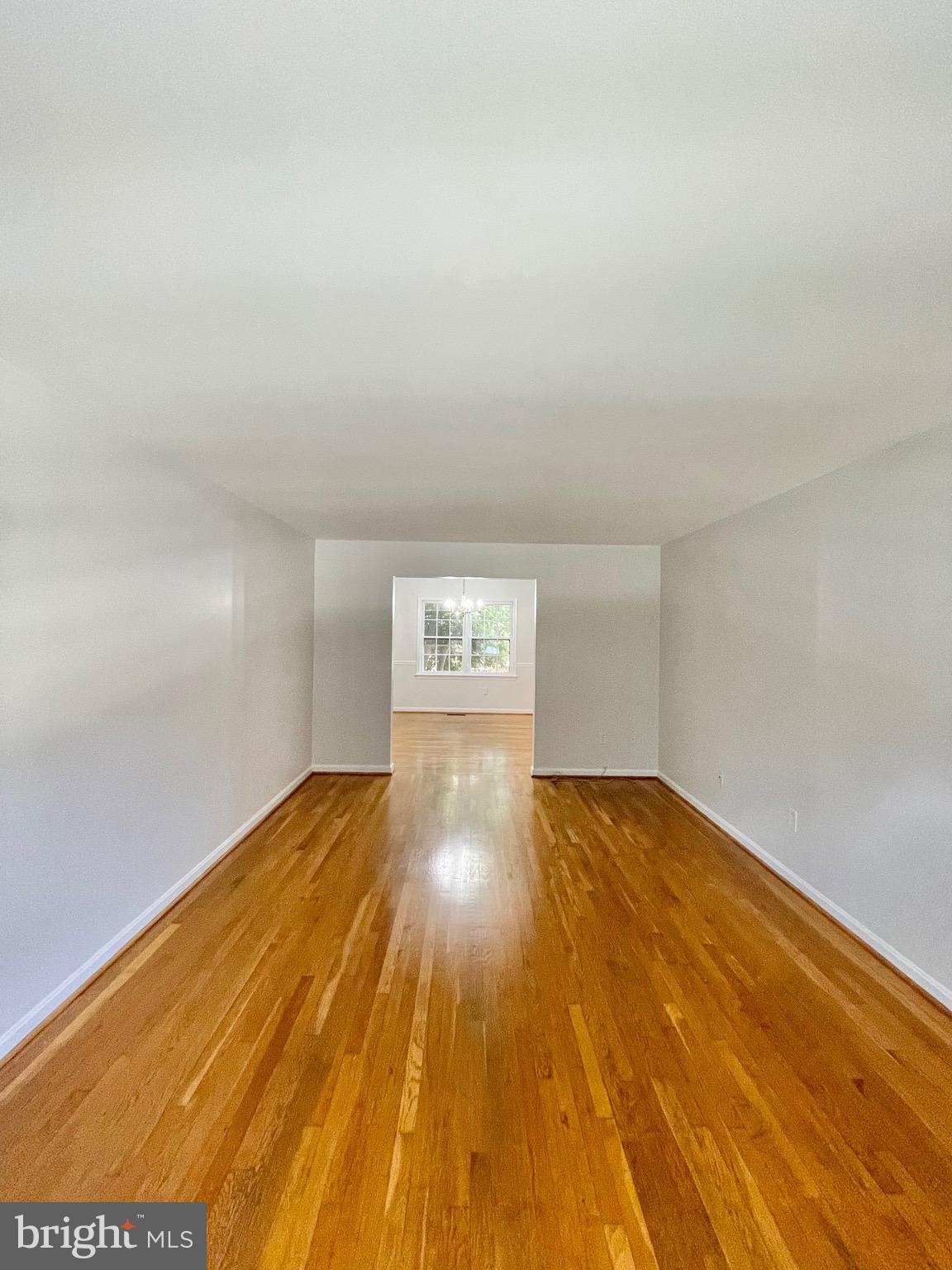 1556 BRUTON COURT