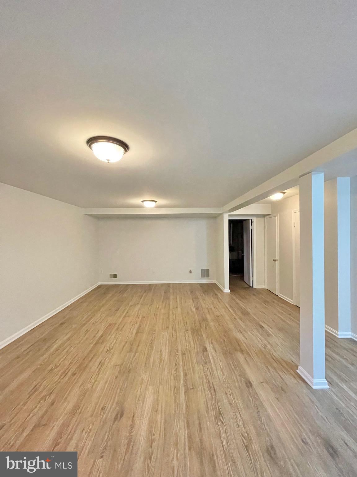 1556 BRUTON COURT