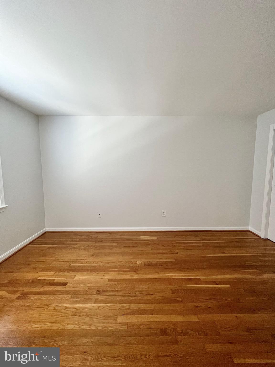 1556 BRUTON COURT