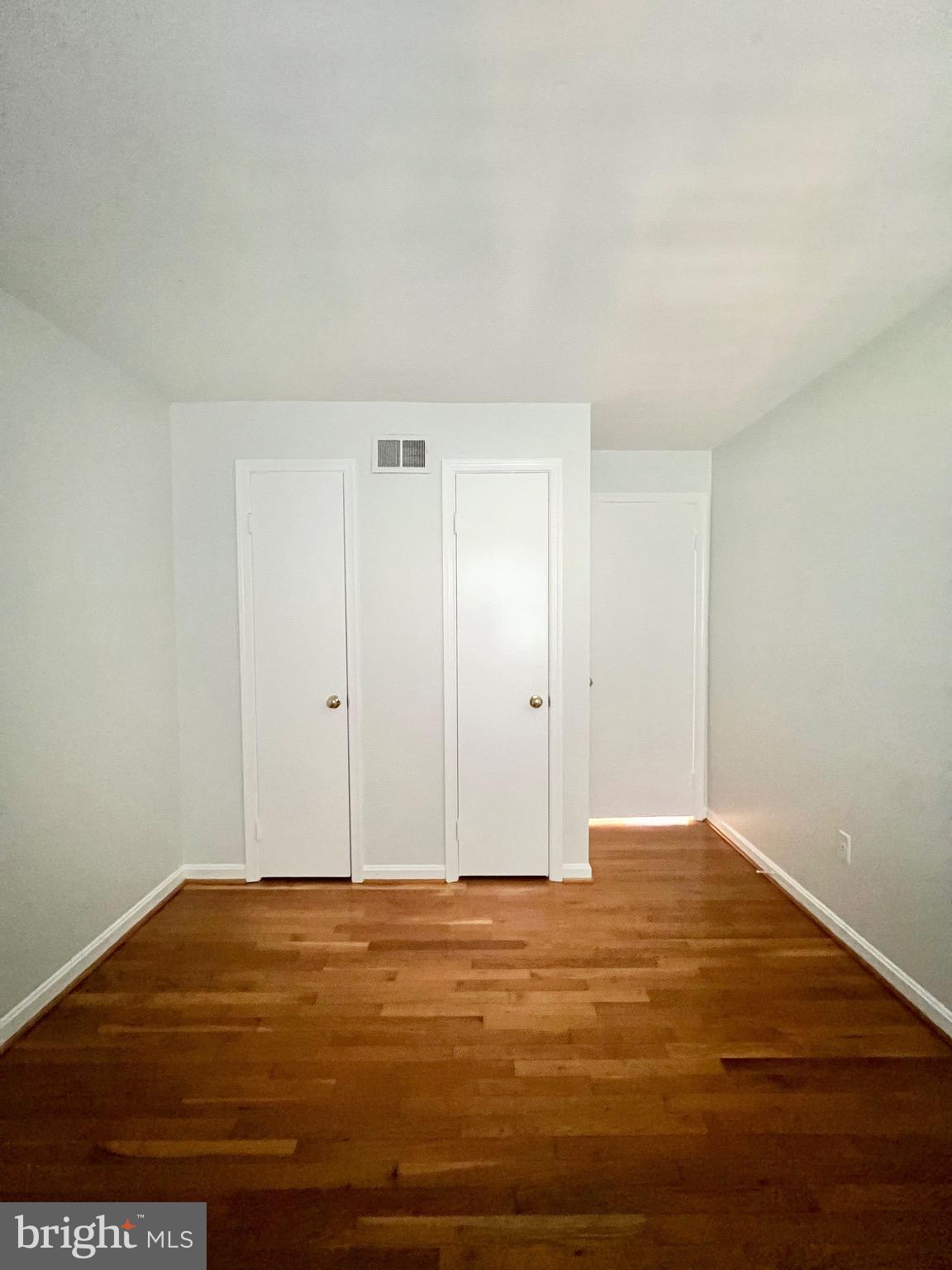 1556 BRUTON COURT
