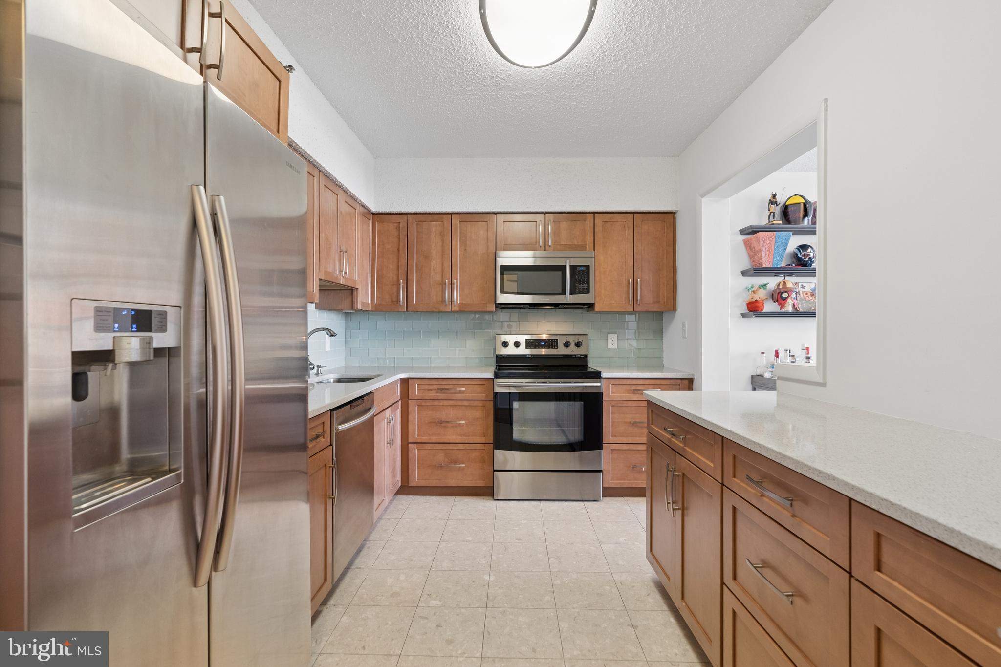 5505 SEMINARY ROAD 1106N