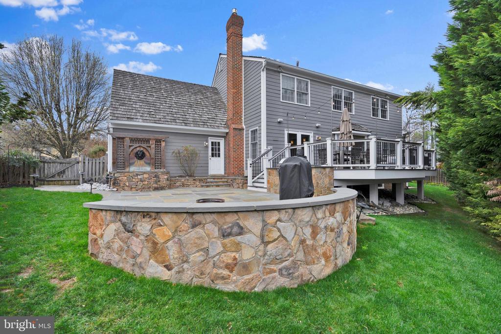 1502 CHAIN BRIDGE COURT