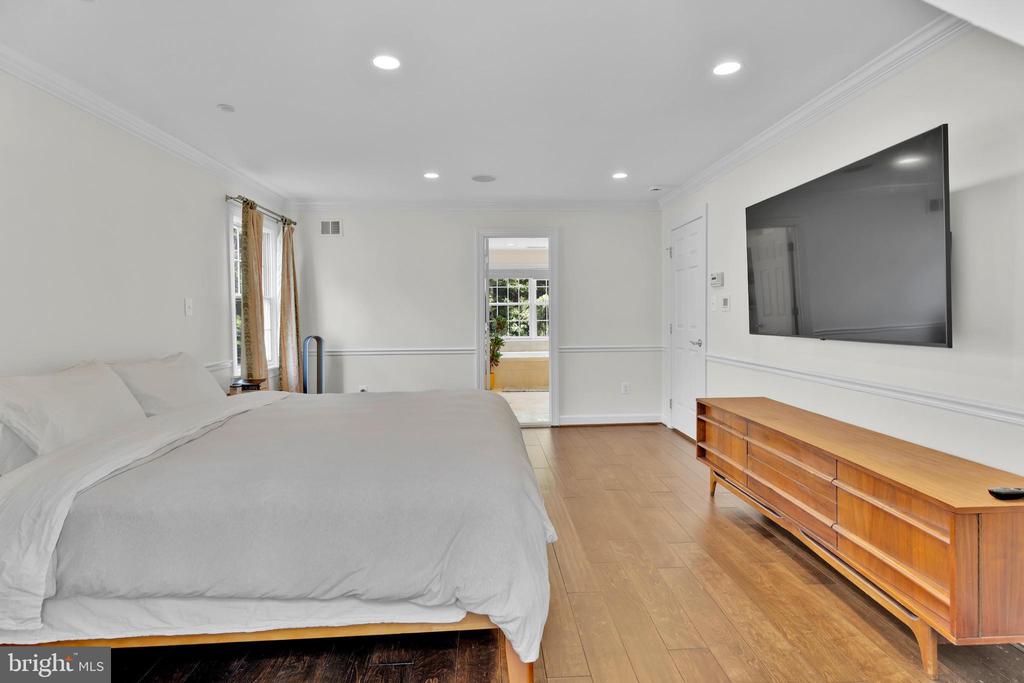 1502 CHAIN BRIDGE COURT