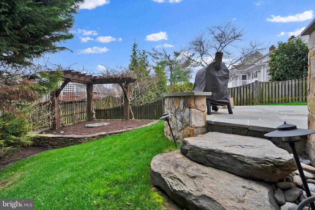 1502 CHAIN BRIDGE COURT