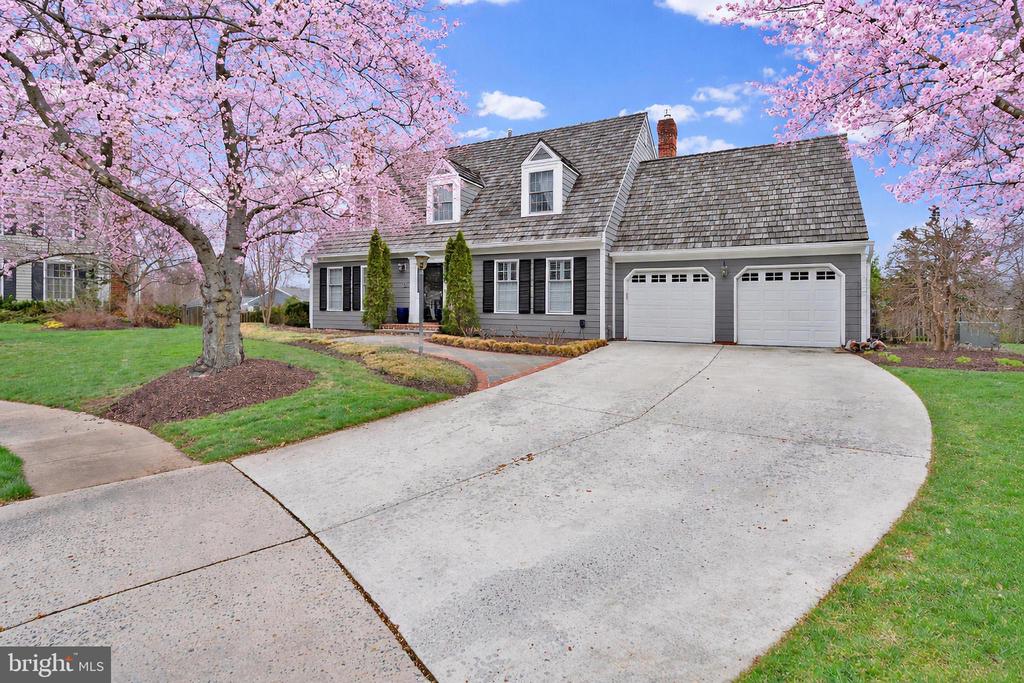 1502 CHAIN BRIDGE COURT