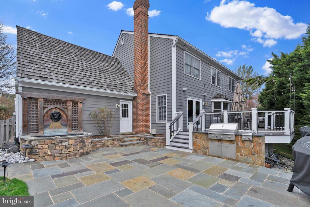 1502 CHAIN BRIDGE COURT