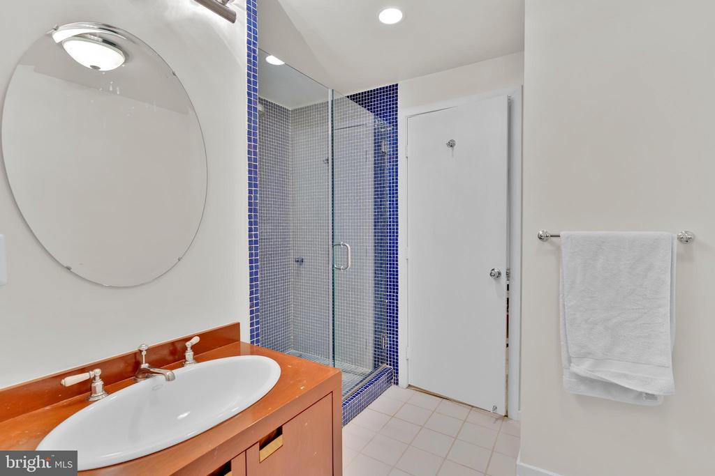 1502 CHAIN BRIDGE COURT