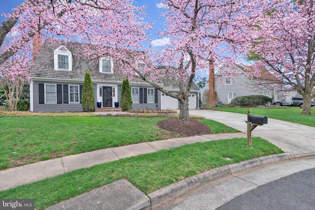 1502 CHAIN BRIDGE COURT