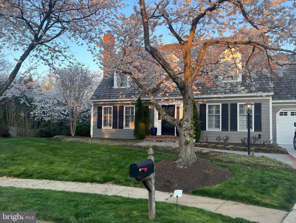 1502 CHAIN BRIDGE COURT