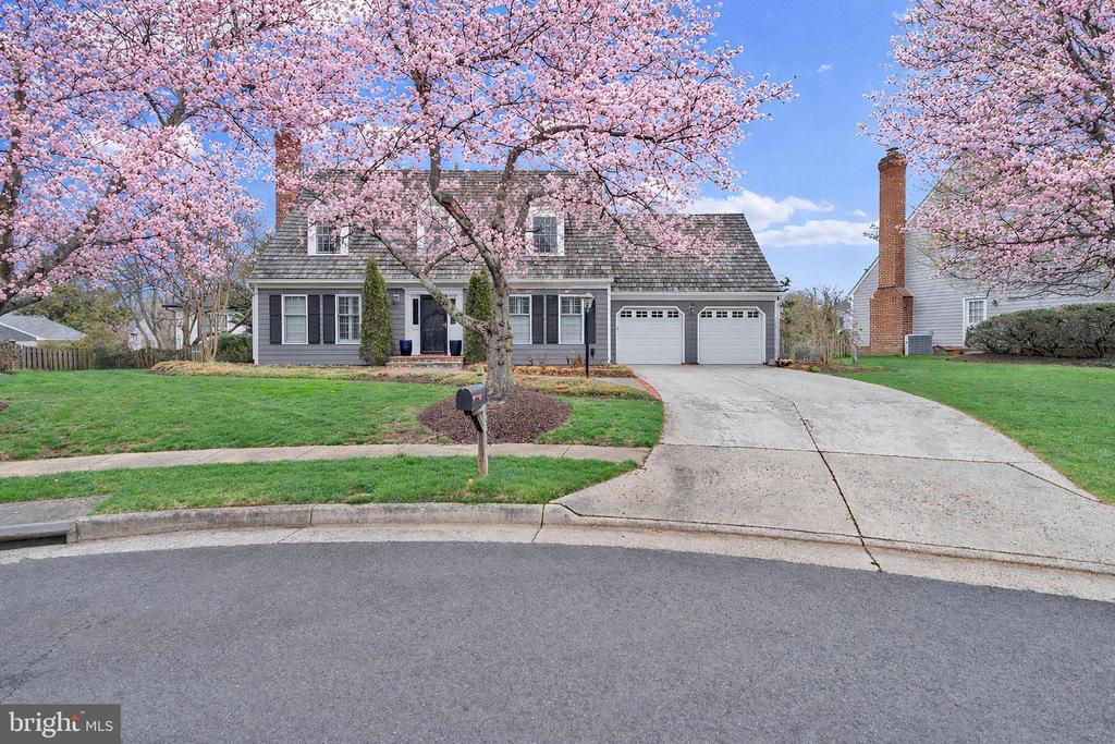 1502 CHAIN BRIDGE COURT