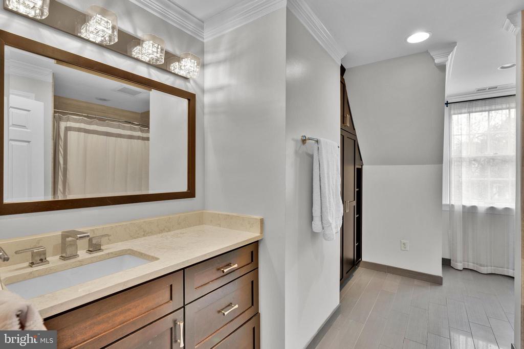1502 CHAIN BRIDGE COURT