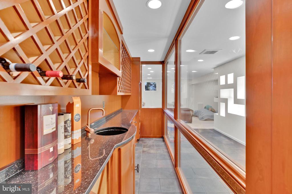 1502 CHAIN BRIDGE COURT