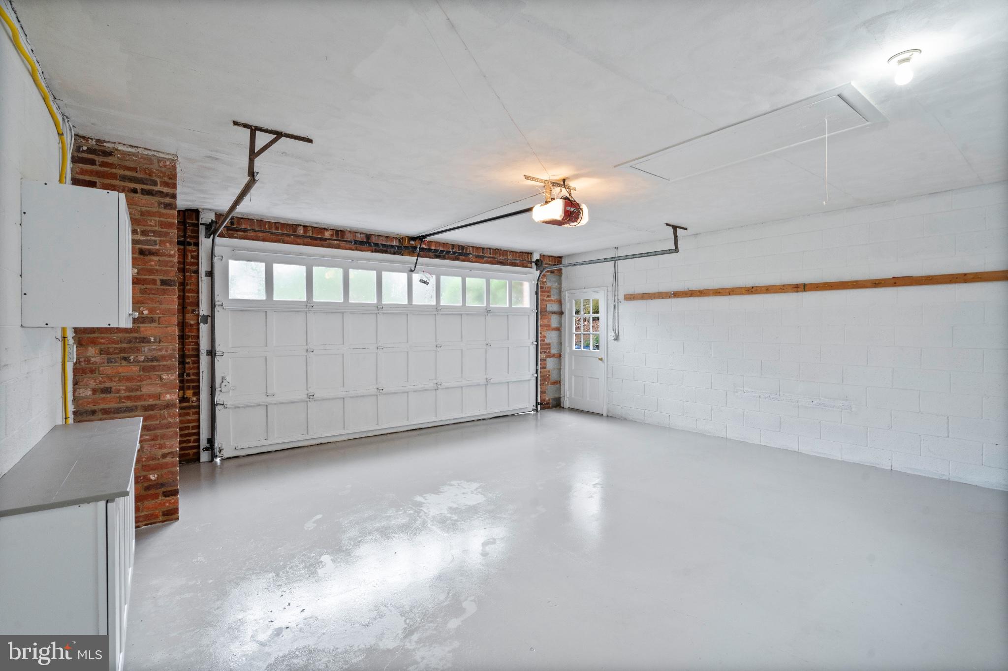 7204 REGENT