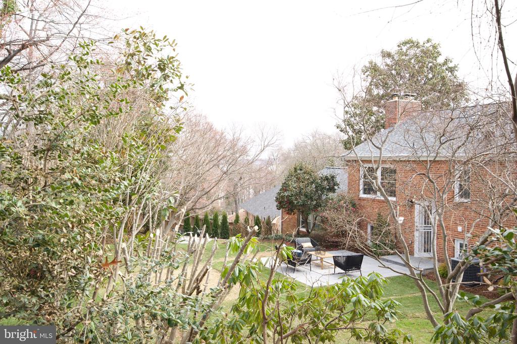 7204 REGENT
