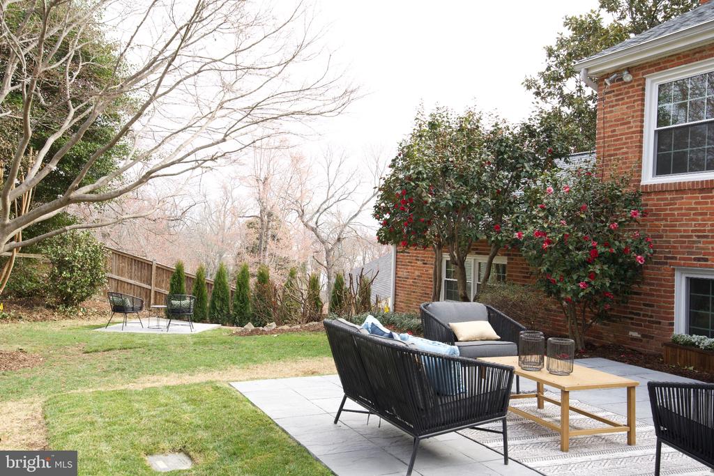 7204 REGENT