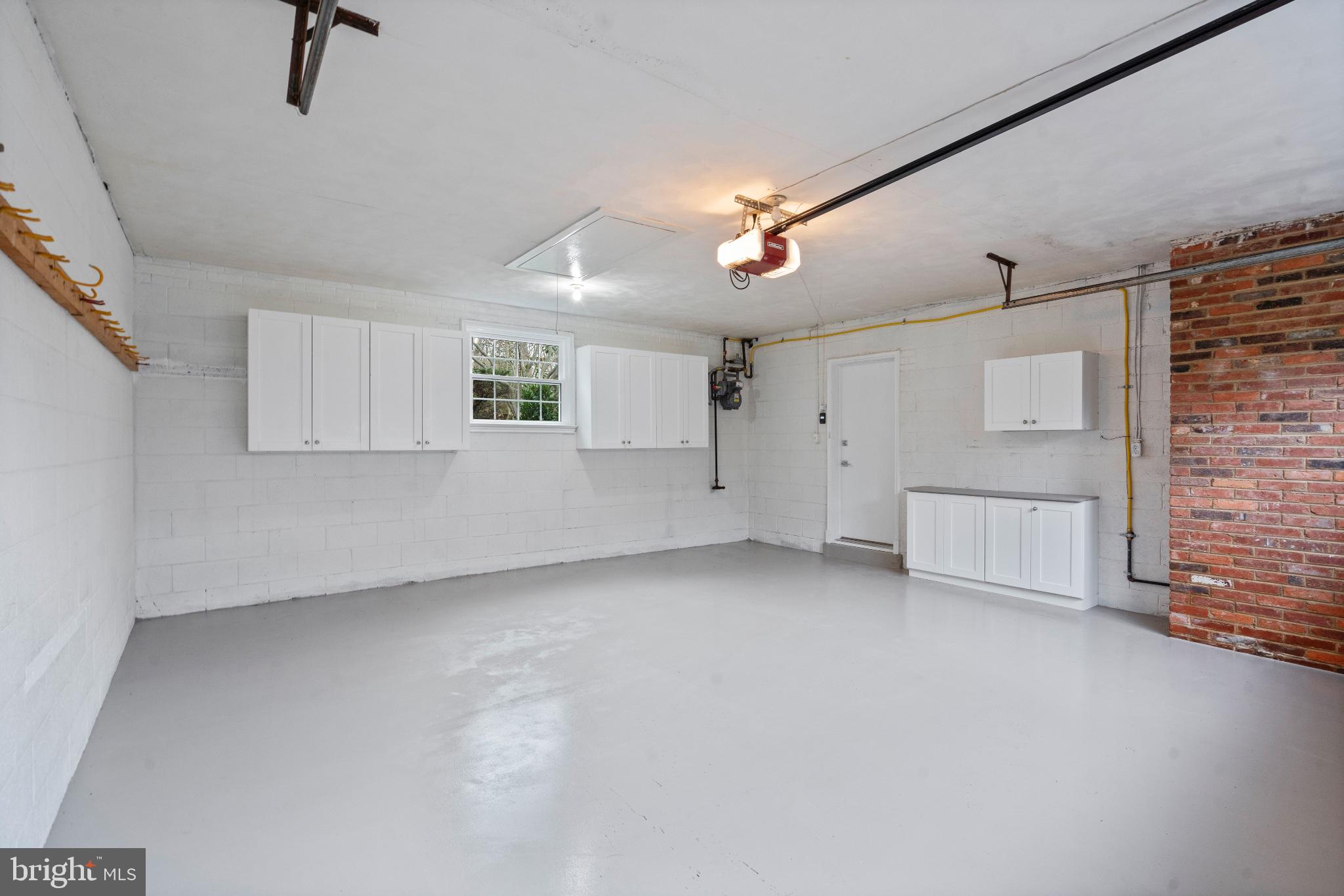 7204 REGENT