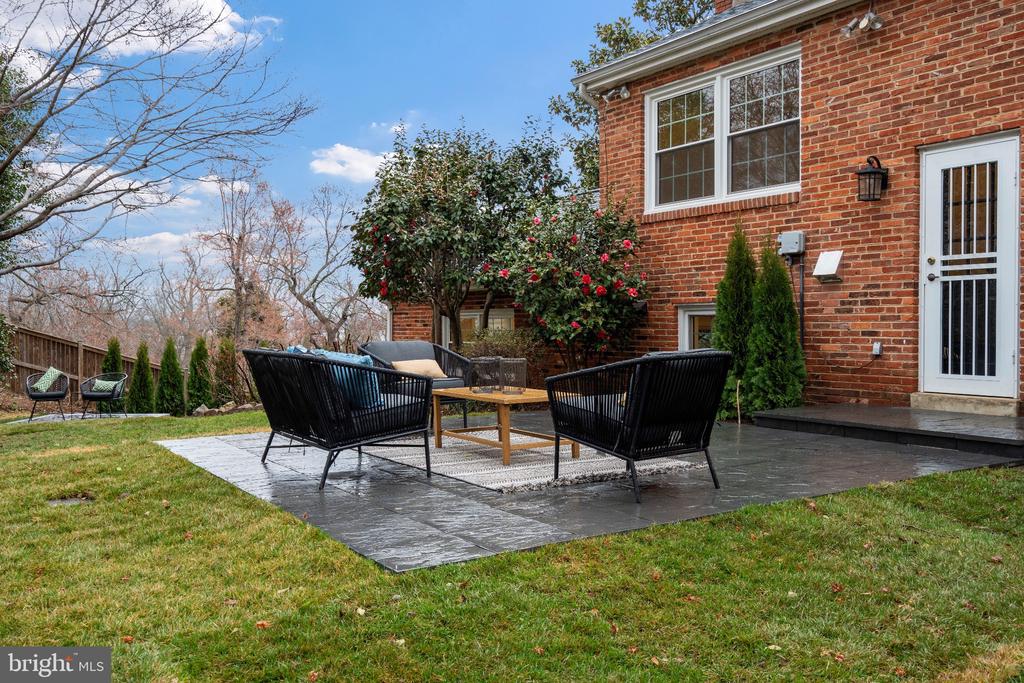 7204 REGENT