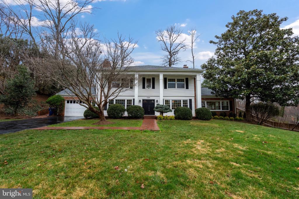 7204 REGENT
