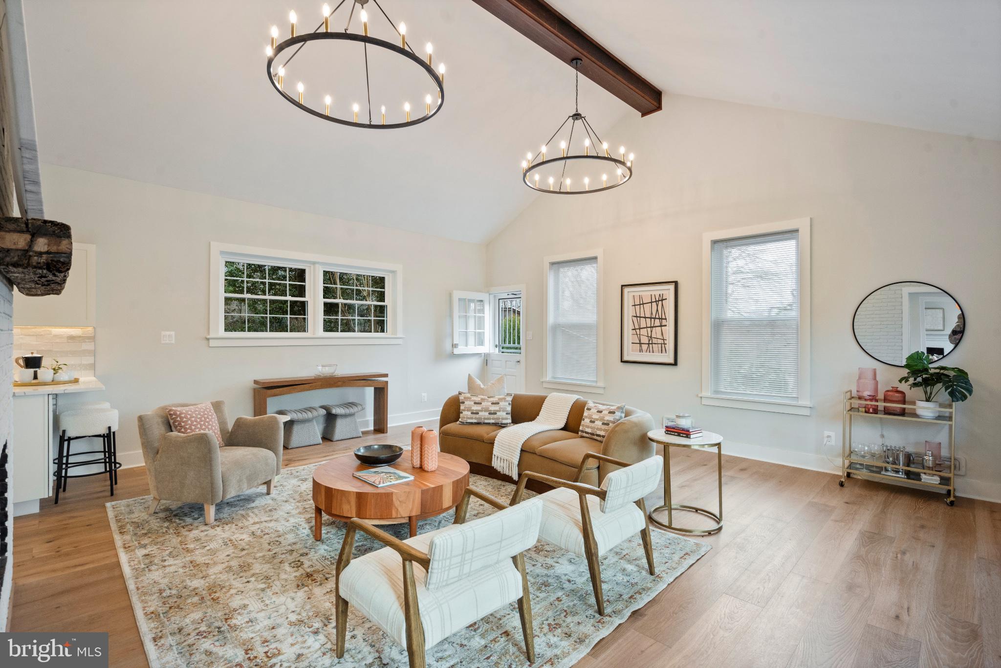 7204 REGENT