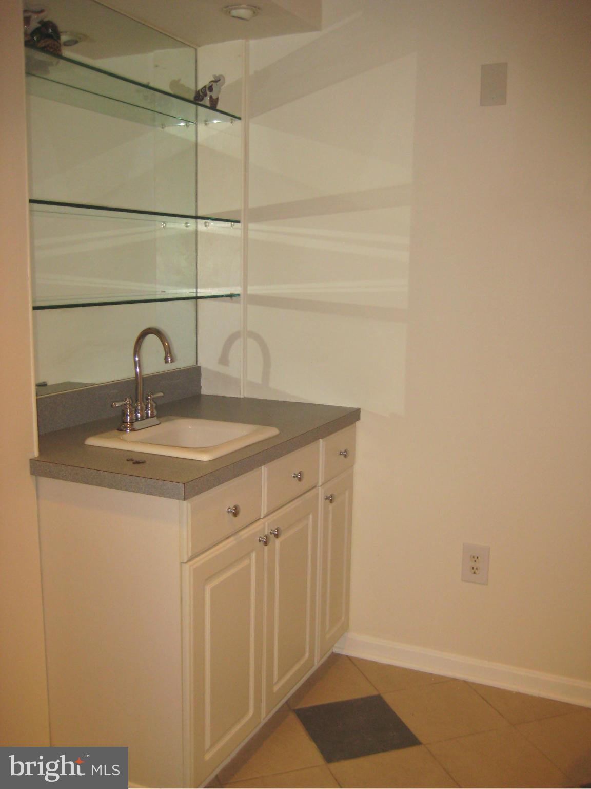 7183 FAIRFIELD COURT