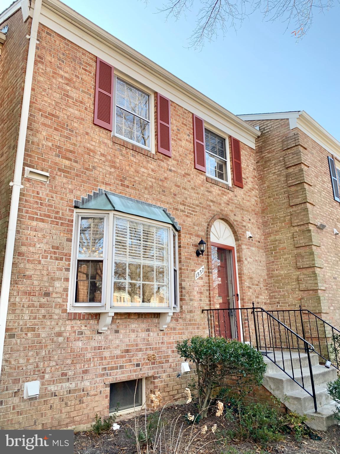 1557 DUNTERRY PLACE