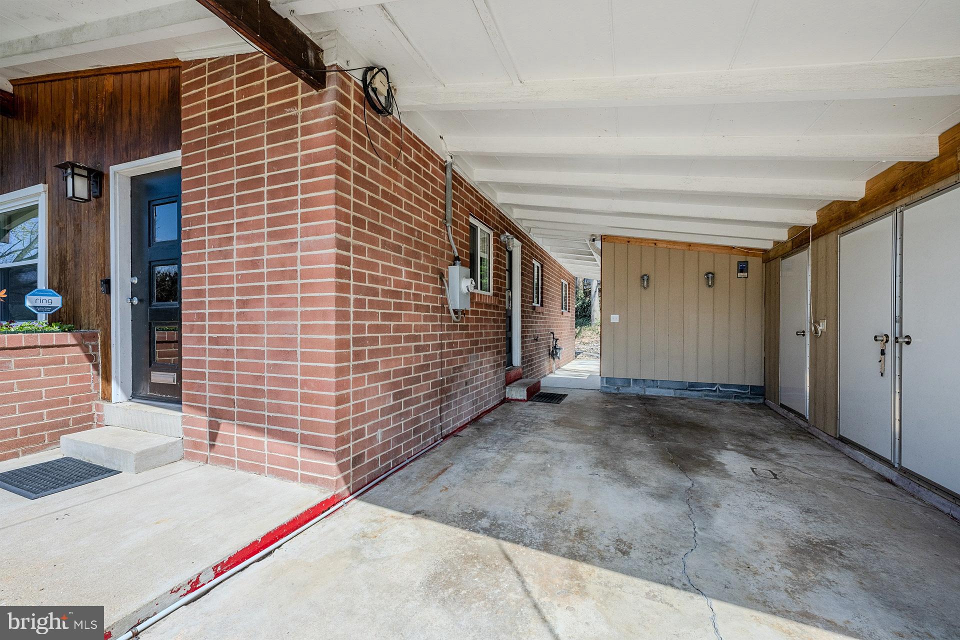 2904 FARMINGTON DRIVE