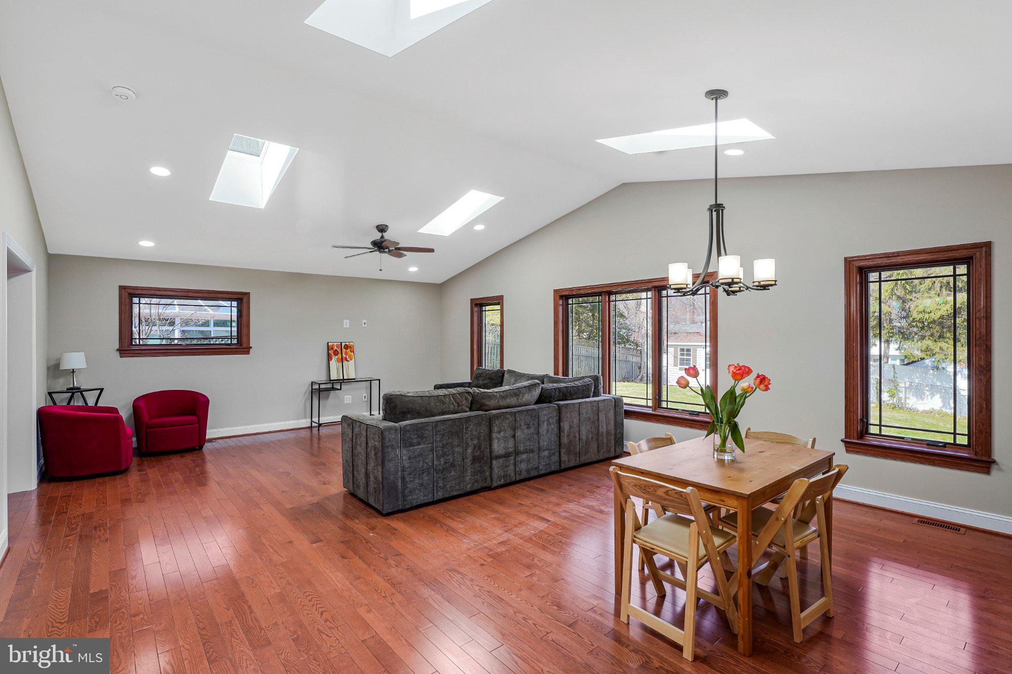 8806 CROMWELL DRIVE