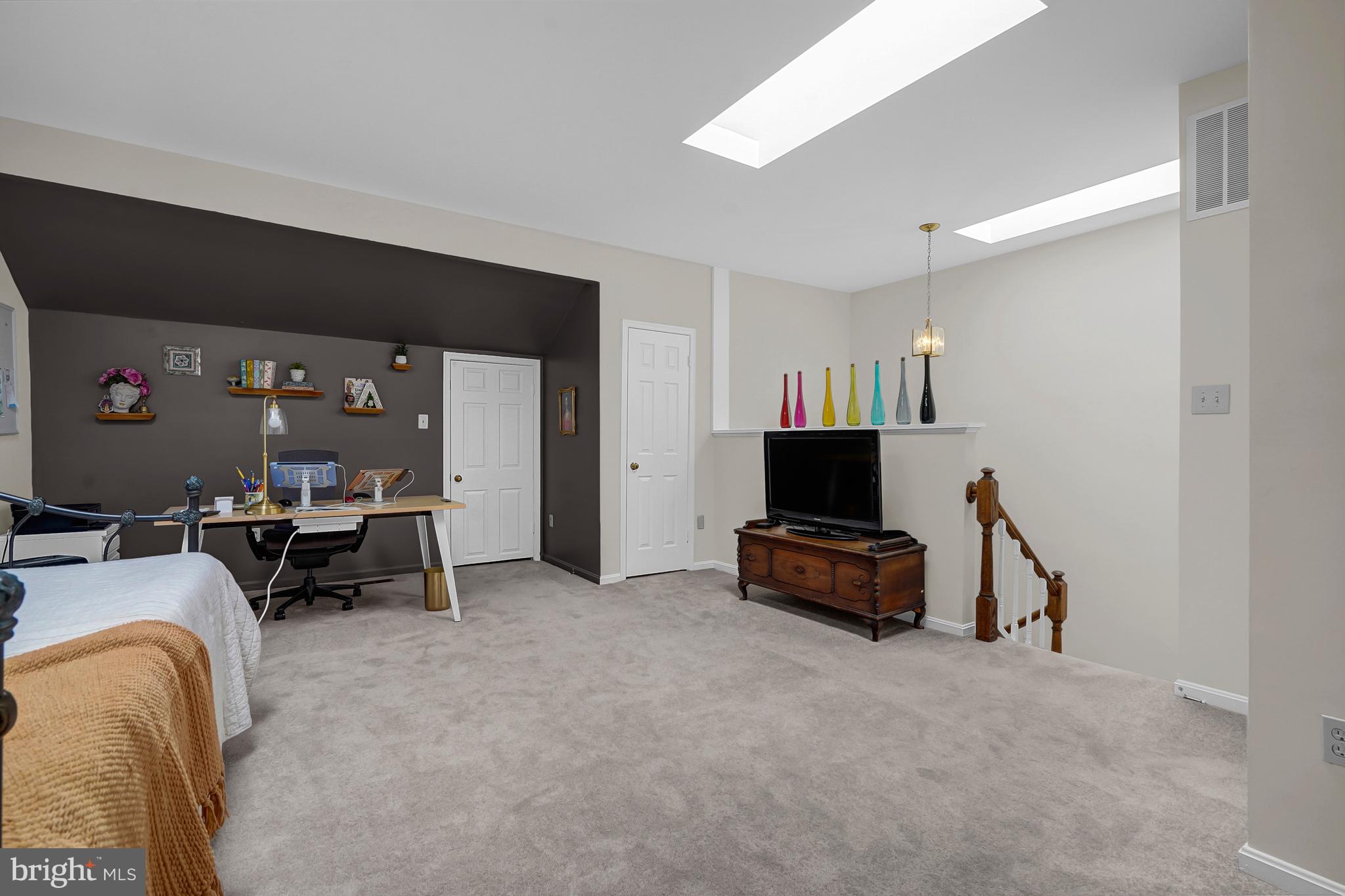 5934 MUNSON COURT