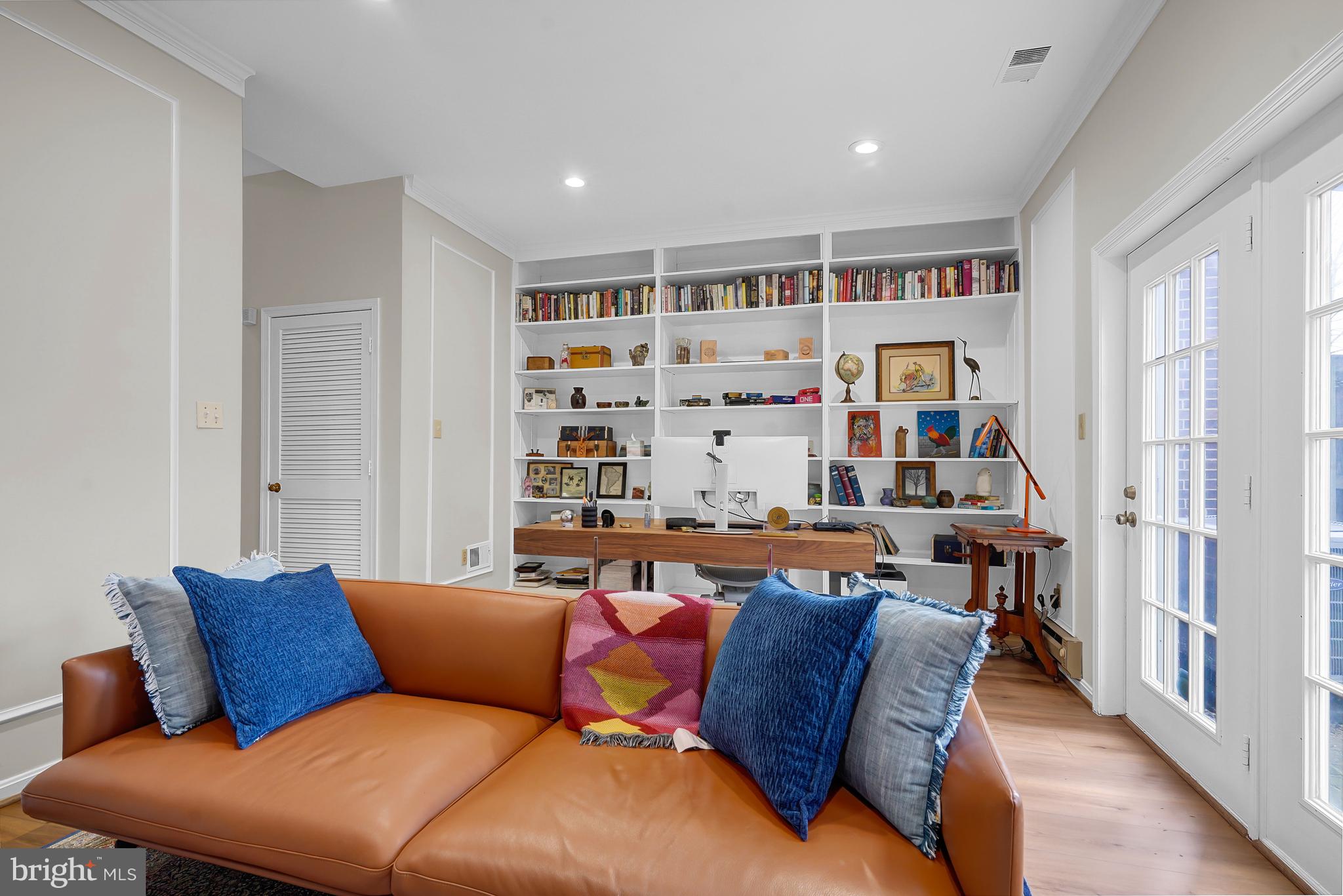 5934 MUNSON COURT