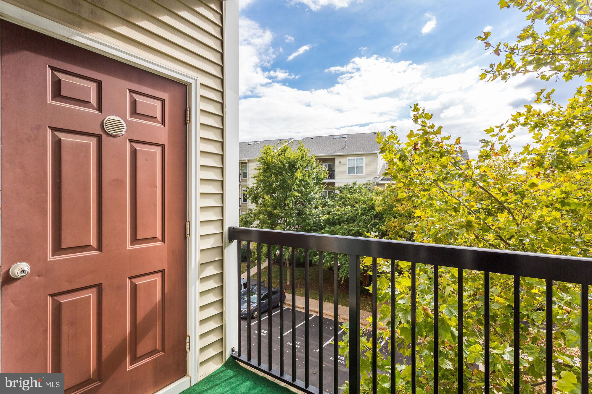 5105 TRAVIS EDWARD WAY E E