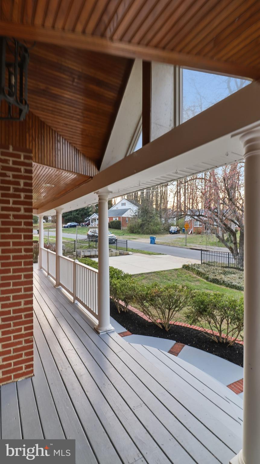 7607 BURNSIDE COURT