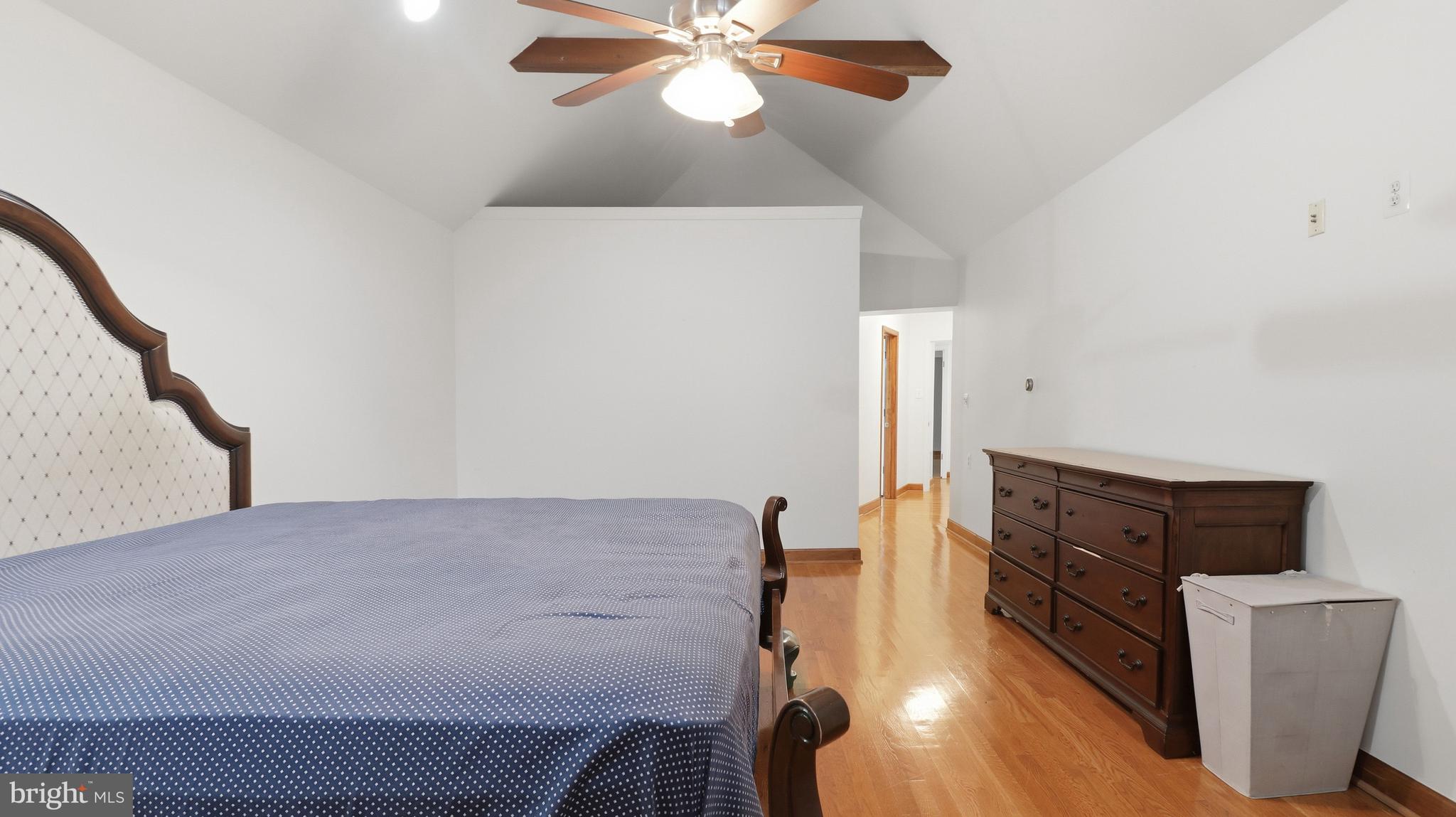 7607 BURNSIDE COURT