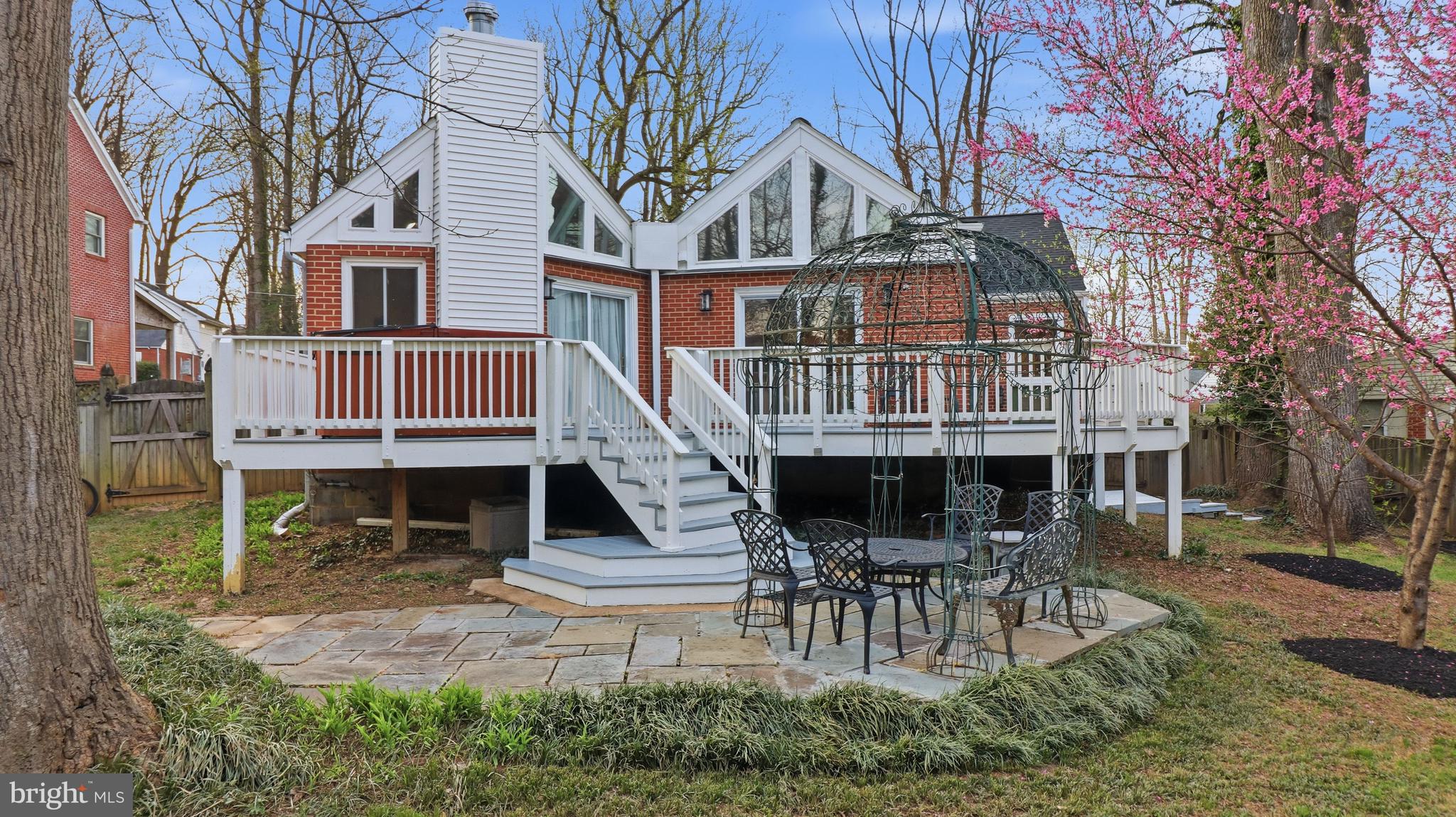 7607 BURNSIDE COURT