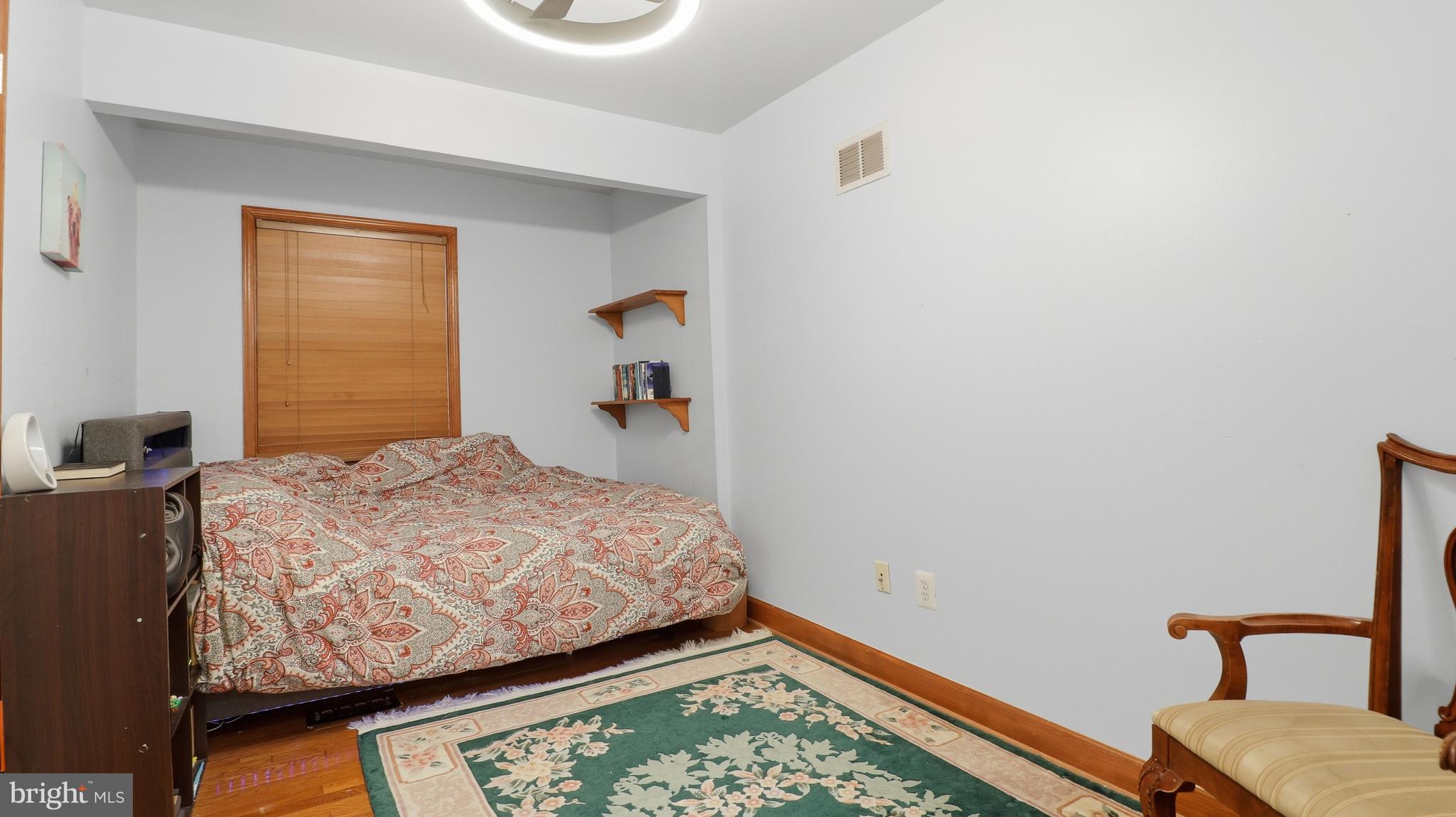 7607 BURNSIDE COURT