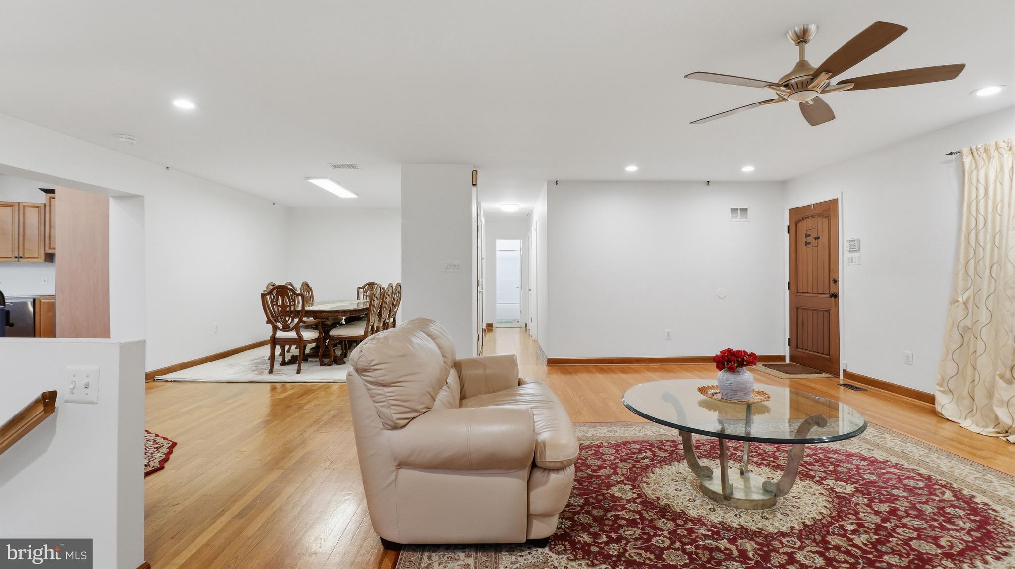 7607 BURNSIDE COURT