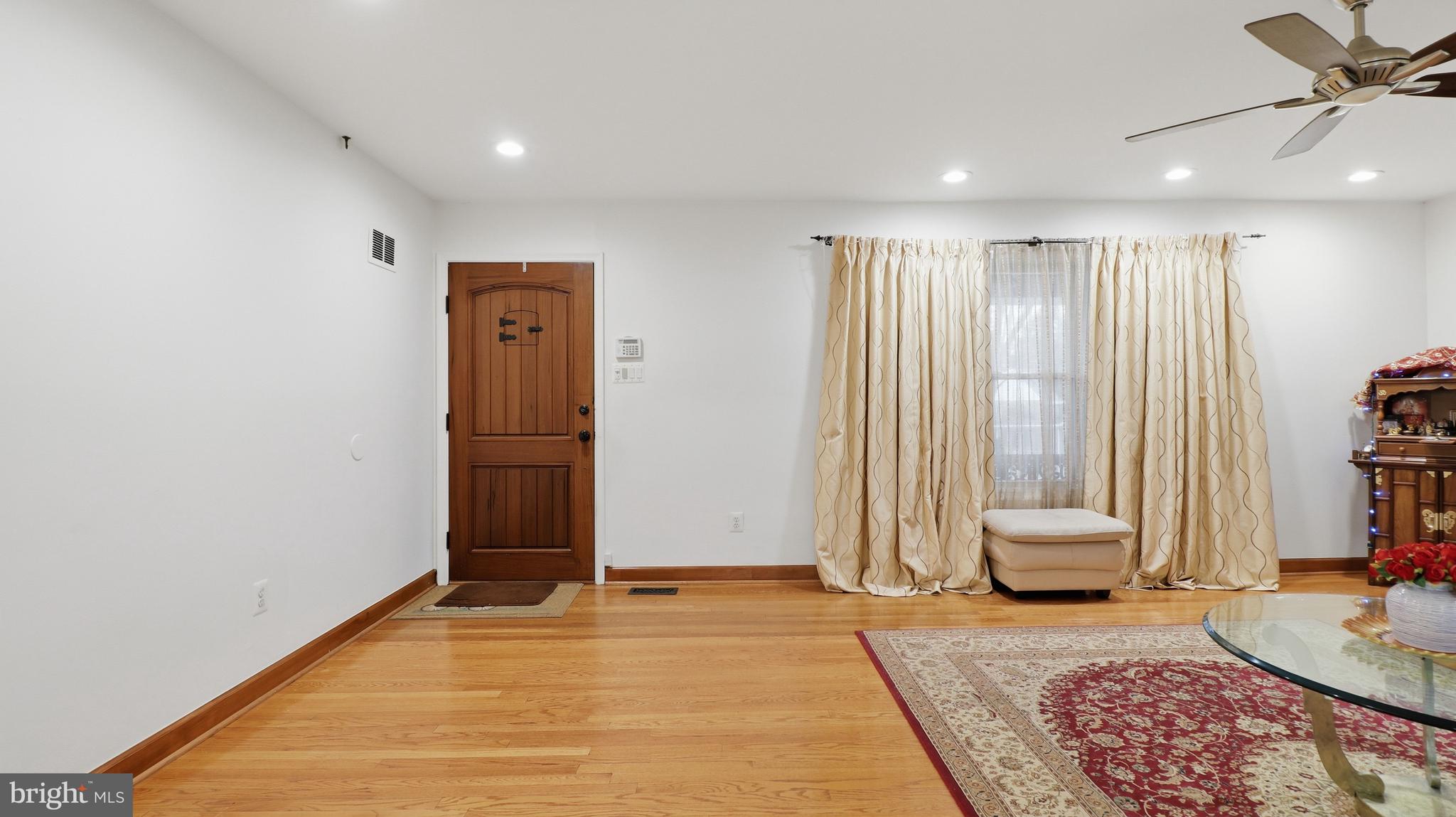 7607 BURNSIDE COURT
