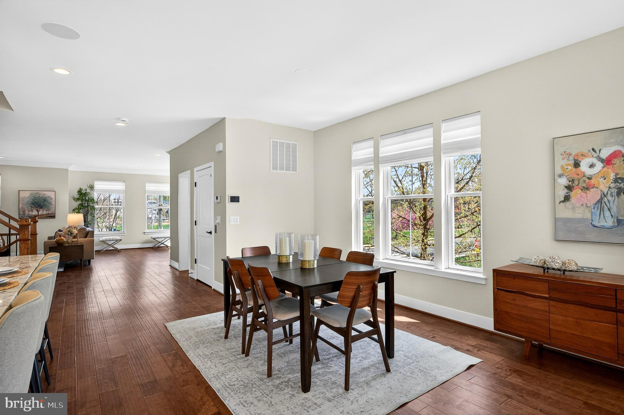 151 CENTER S 1