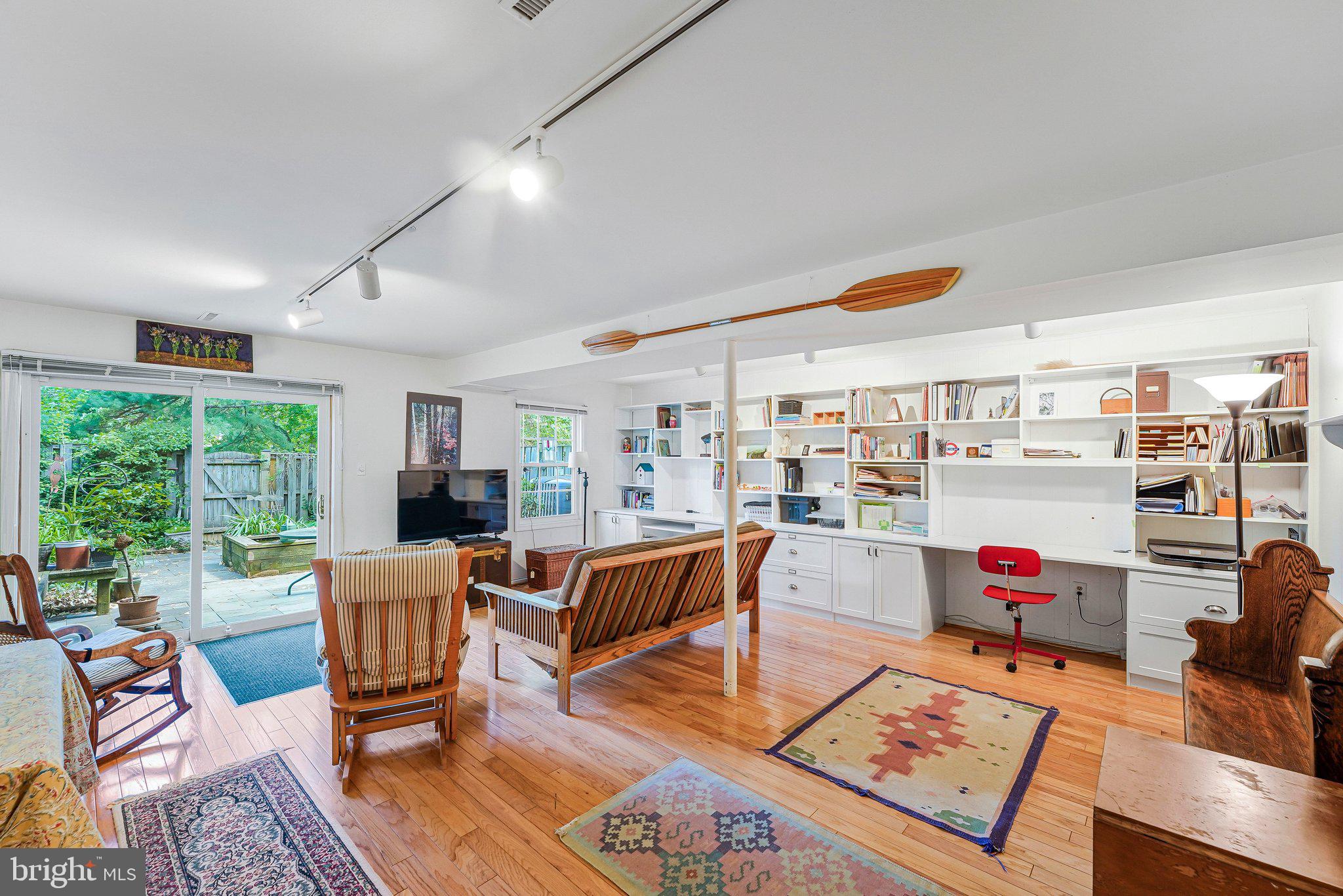 229 COMMONS DRIVE NW