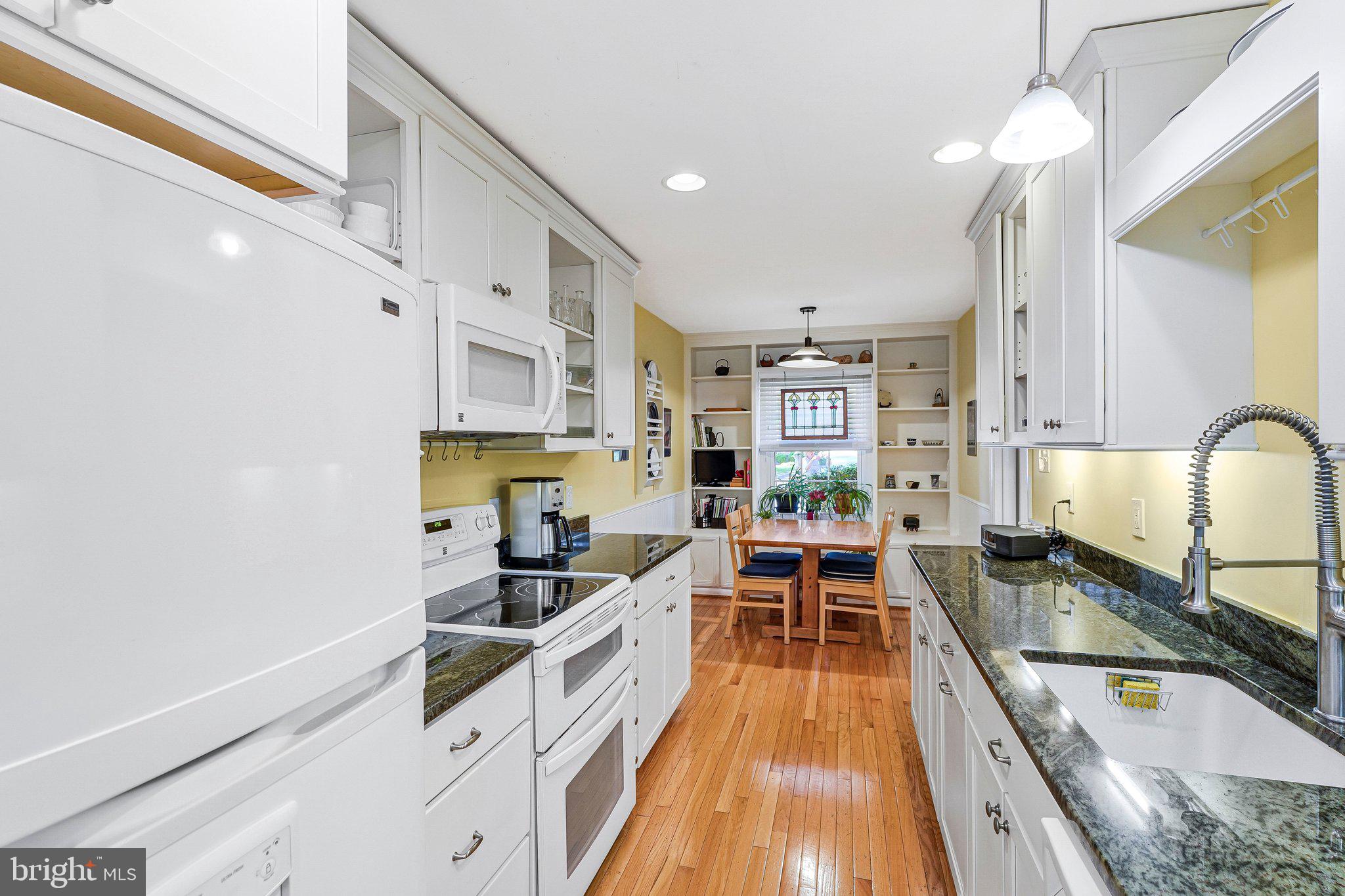 229 COMMONS DRIVE NW
