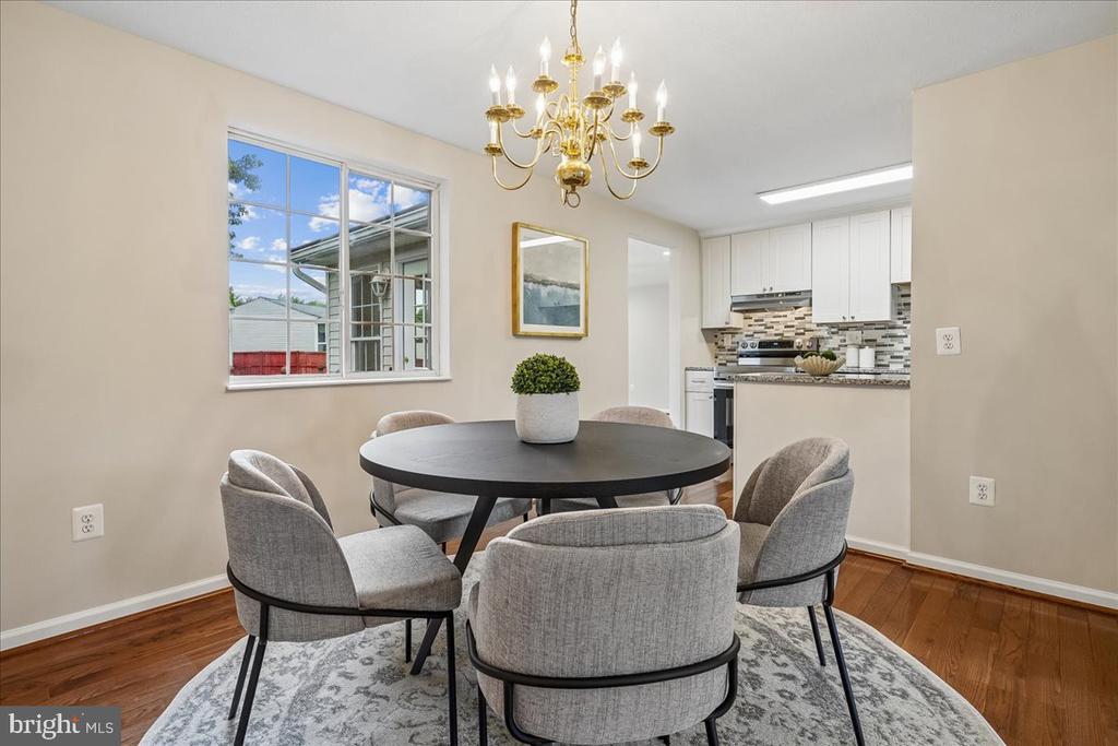 4407 VANTAGE COURT