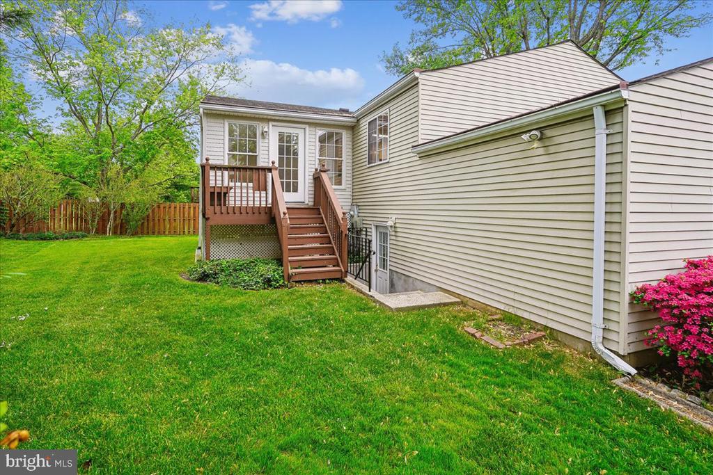 4407 VANTAGE COURT