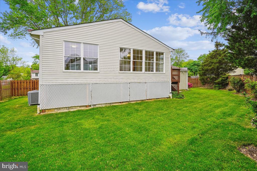 4407 VANTAGE COURT
