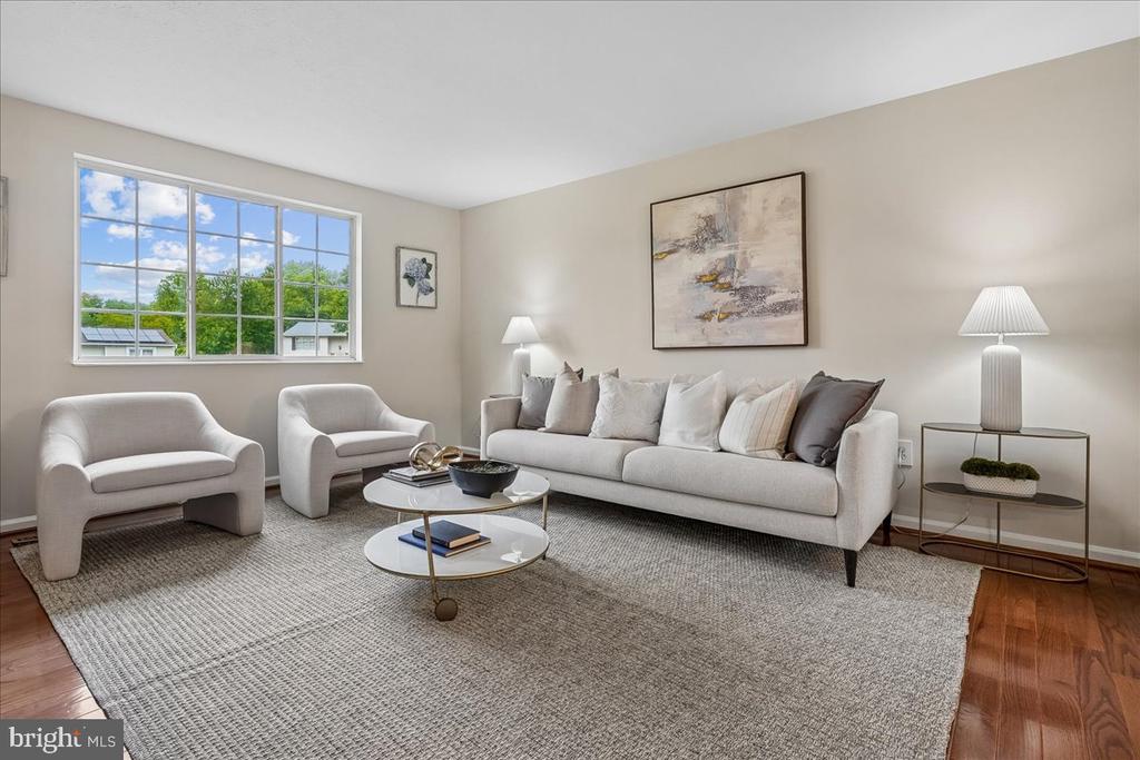4407 VANTAGE COURT
