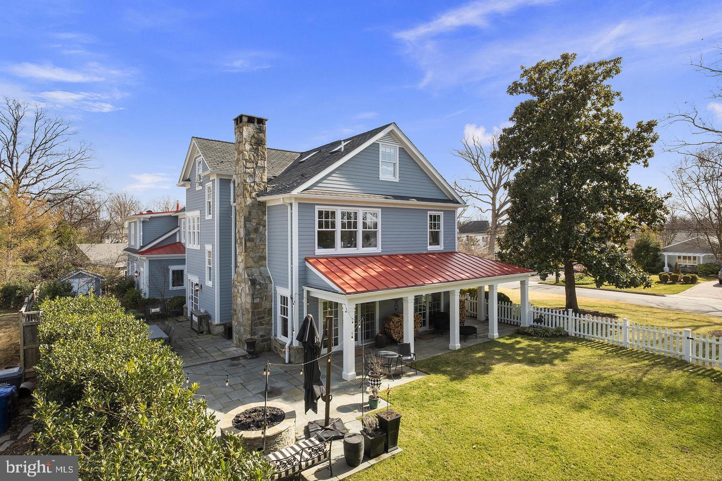 2220 WINDSOR ROAD
