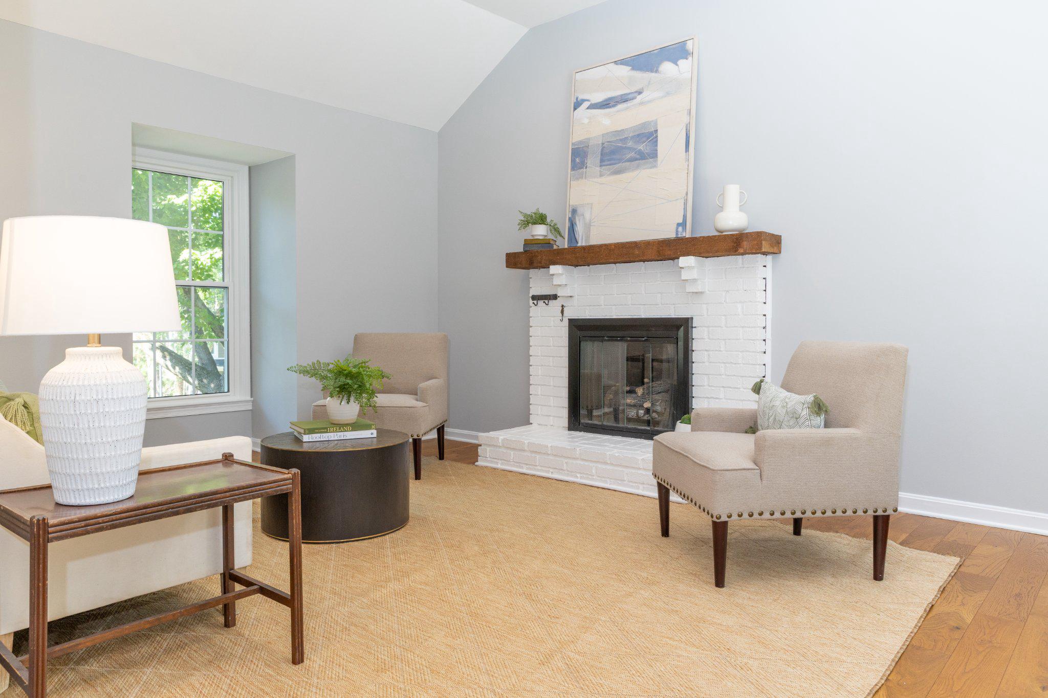 6208 GENTLE LANE
