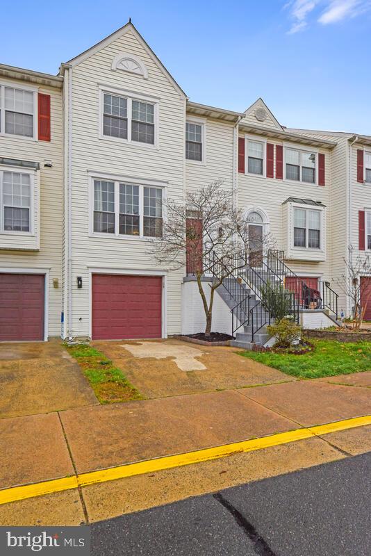 6819 SIGNATURE CIRCLE