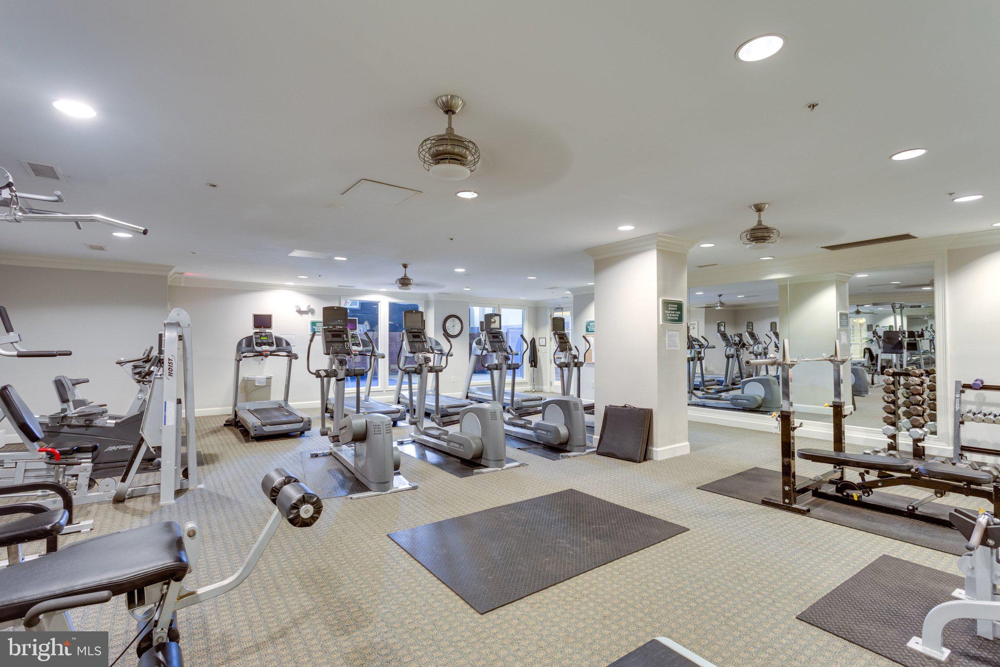 2655 PROSPERITY AVENUE 203