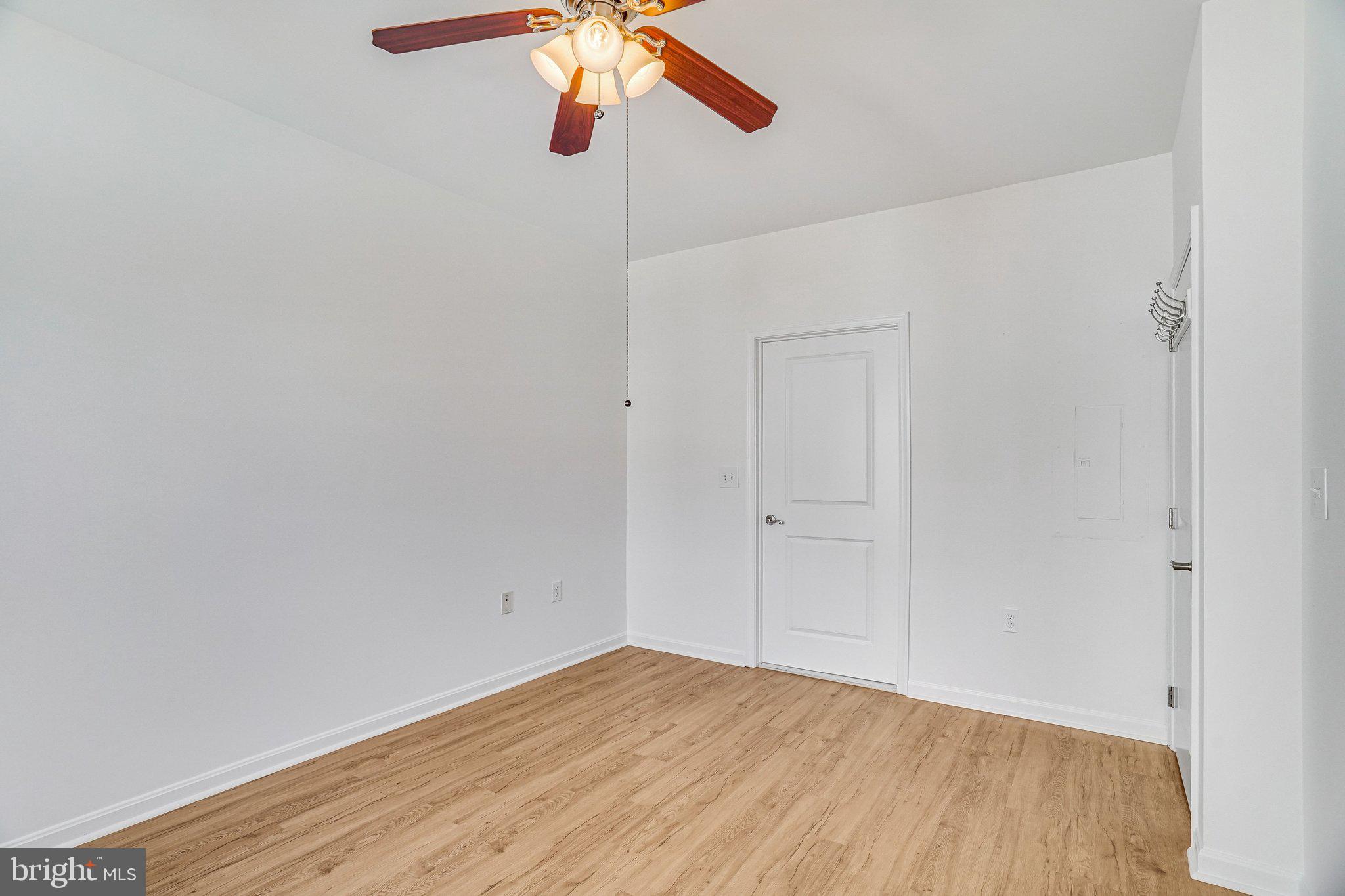 2655 PROSPERITY AVENUE 203